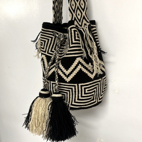 THE BIKINI ROOM Black and White Bohemia Bag - Picture 4 of 13